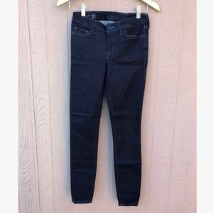 Armani Exchange women skinny jeans, brand new with tag! Size 25